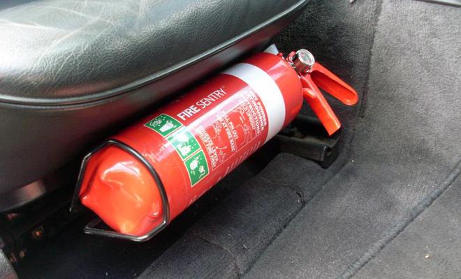 Nhưng lưu ý cấp thiết khi đặt bình chữa cháy trên ô tô