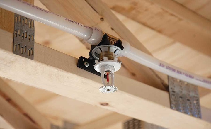 Chứng nhận và nguồn gốc rõ ràng là yếu tố quan trọng khi chọn mua thiết bị PCCC